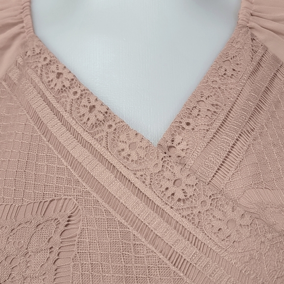 Cleo Lace Blouse NWT - Picture 3 of 8